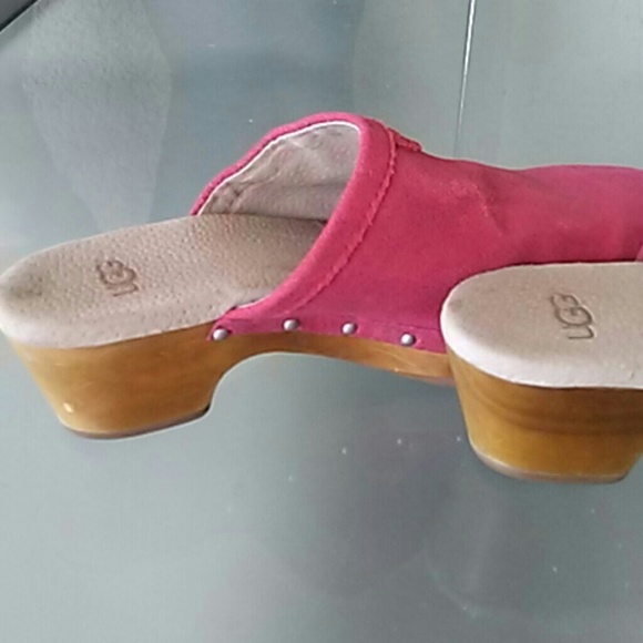 UGG Mules/Clogs - Picture 2 of 6